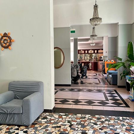 Hotel Loris - Valentini Family Village 贝拉里亚-伊贾马里纳 外观 照片